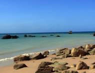 http://www.viaggierelax.it/immagini/viaggi/nostri%20racconti/Morro/costa.jpg